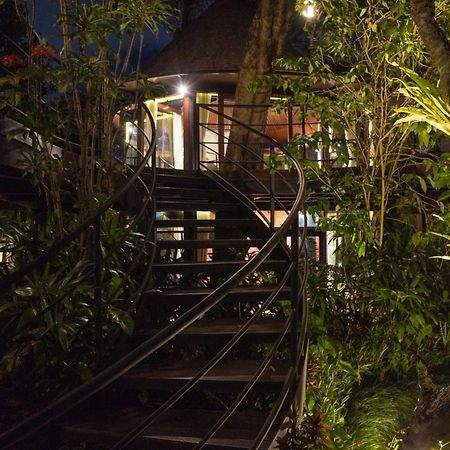 Green Tree House Villa Ubud Buitenkant foto